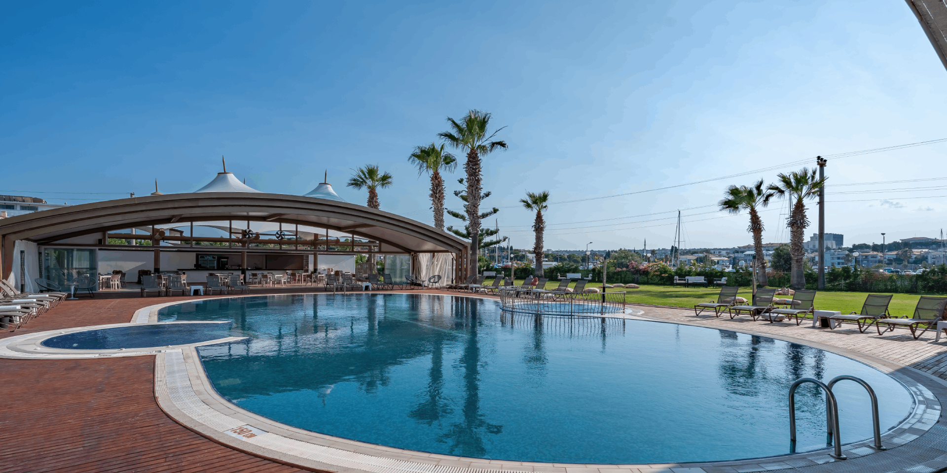 Sisus Marina Hotel